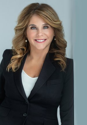Photo of Kelly Critchlow